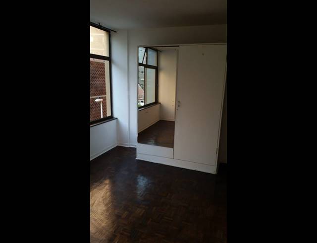 BEDROOM APARTMENT TO LET IN SOUTH BEACH